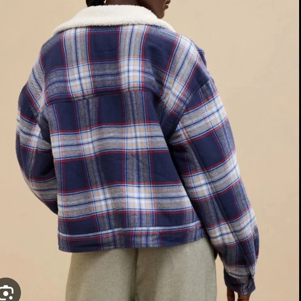New, Aerie Cropped Plaid Sherpa Jacket - Picture 11 of 16
